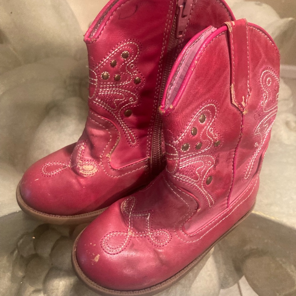 SOLD! Little Girls Boots 💗 (SOLD)
